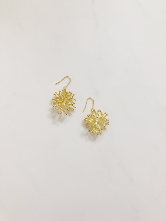 vintage coral  ピアス 2枚目の画像