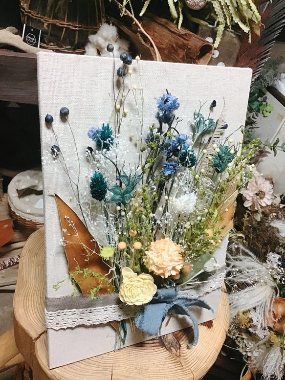 natural Blue dry flowerのスケッチスタンド（壁飾り） 1枚目の画像