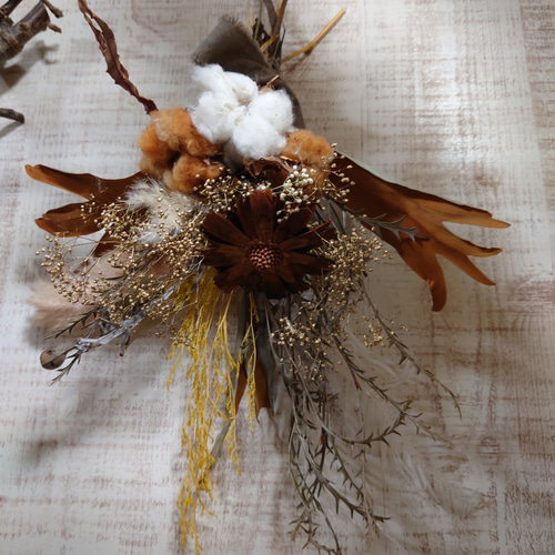 新作新春❤︎cottonお洒落スワッグ❤︎ cottonメインの木をいかした  