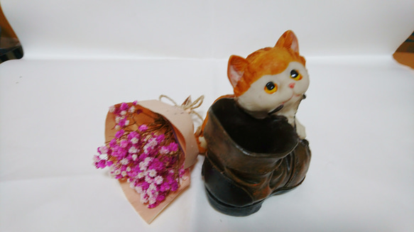 ブーツ猫から ミニ花束プレゼント限定 4枚目の画像