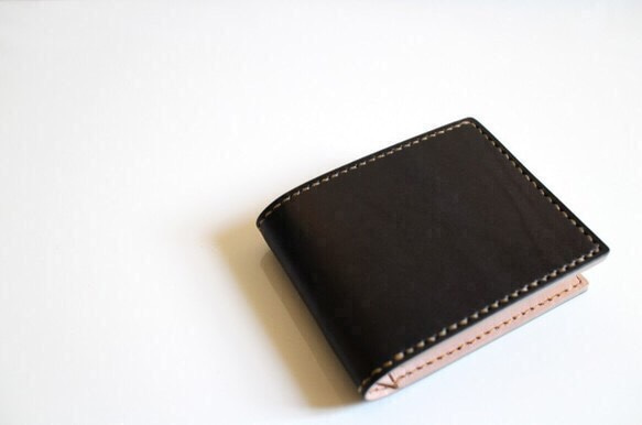 【受注生産品】二つ折り財布 ～栃木ヌメブラック×栃木ヌメ～ 1枚目の画像