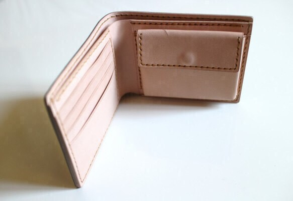 【受注生産品】二つ折り財布 ～栃木ヌメブラック×栃木ヌメ～ 2枚目の画像