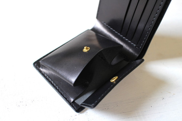 【受注生産品】二つ折り財布 ～栃木アニリン青×栃木ブラックサドル～ 4枚目の画像