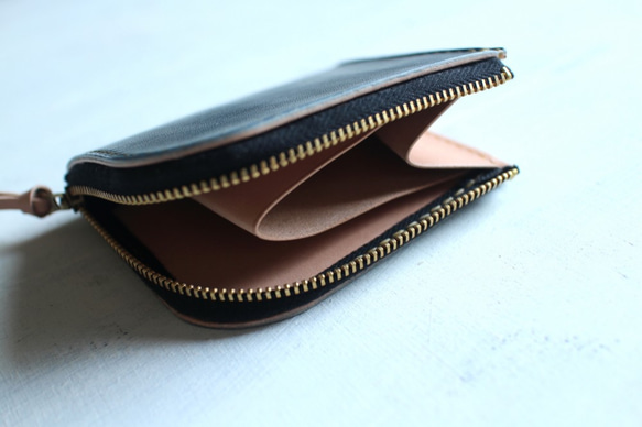 【受注生産品】L字ファスナー小さい財布 ～栃木アニリン青×栃木ヌメ～ 2枚目の画像
