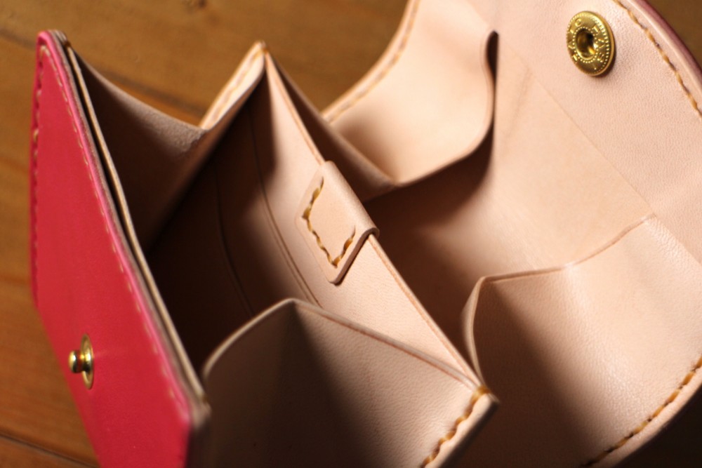 【受注生産品】ミニギャルソンウォレット ～姫路アニリンピンク×栃木ヌメ～