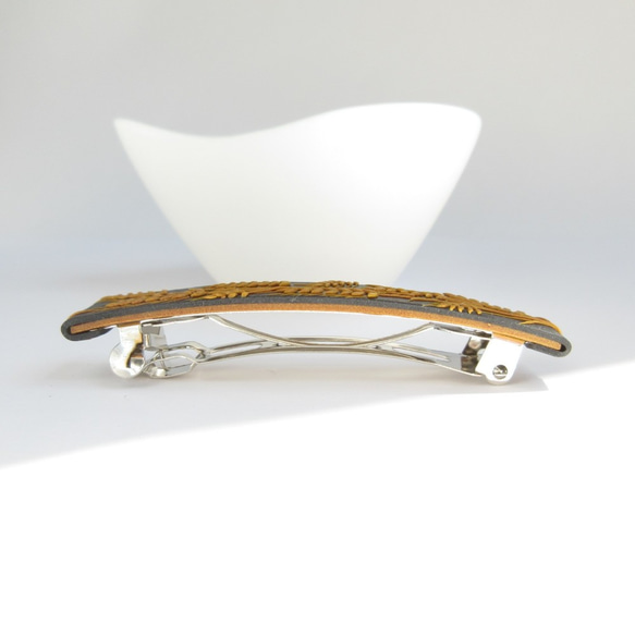 【受注制作】金色の麦の穂の髪飾りバレッタ。ブラック。6㎝。ポリマークレイ 5枚目の画像