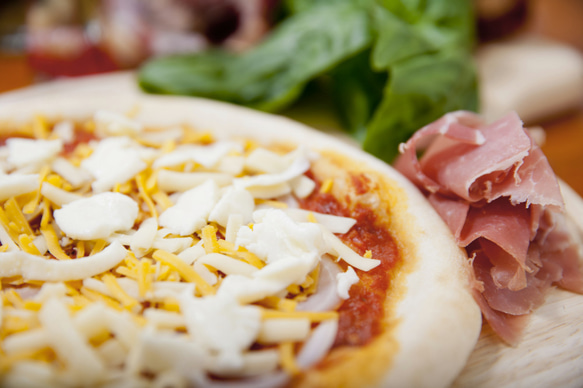 【贅沢ピザ】　イタリア産生ハムとプレミアチーズ　　冷凍ピザ　 2枚目の画像