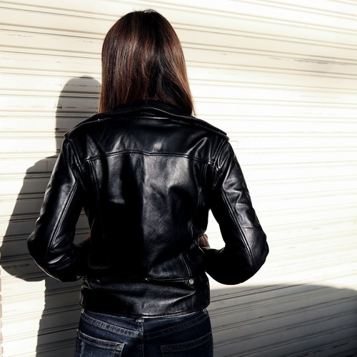 100％本革本皮、柔らかくて暖かい羊皮ライダースジャケット女性