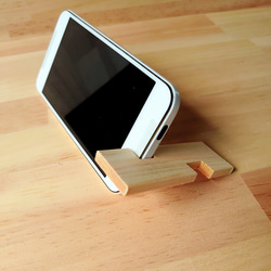 送料無料》コンパクトなスマホスタンド、木製 スマホスタンド・スマホ
