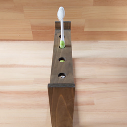レトロな歯ブラシスタンド、木製 3枚目の画像