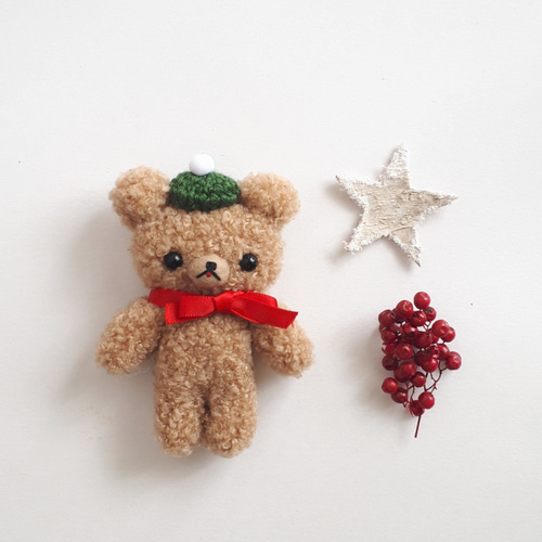 ミニぬいぐるみ くま(緑ベレー帽、赤リボン) ぬいぐるみ go-camp 通販