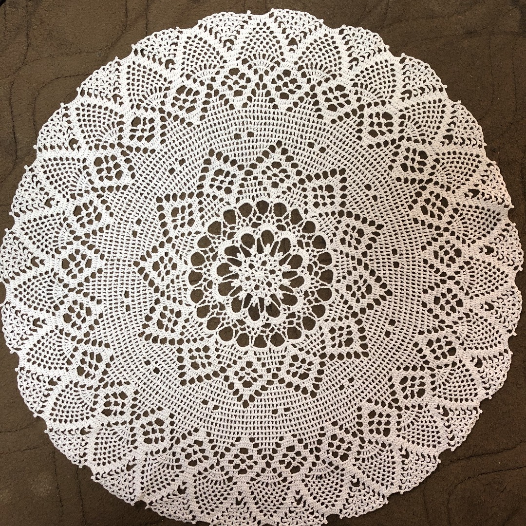 ハンドメイド レース編みドイリーNo.2