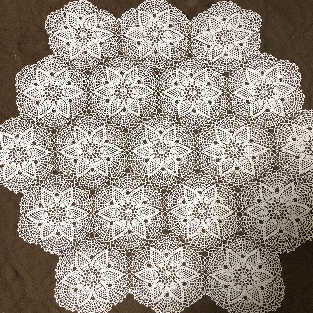 ハンドメイド レース編みドイリー No.19
