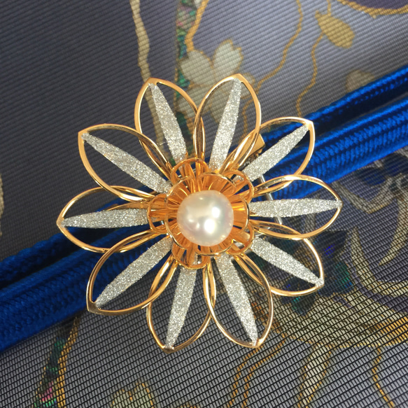 アンティーク ブローチ 〈アコヤ真珠〉帯留め金具付き 和小物 2枚目の画像