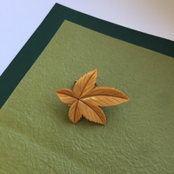 紅葉模様の柘植（つげ）の帯留め 金具付き アンティークブローチ 和小物 5枚目の画像