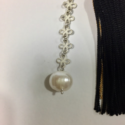 大粒真珠の揺れる簪 正絹 黒 房飾り パール（鈴 和小物 帯飾りかんざし 髪飾り 根付け ） 3枚目の画像