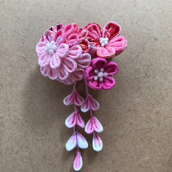 つまみ細工の２wayクリップ髪飾り　ピンク系小花3種 2枚目の画像