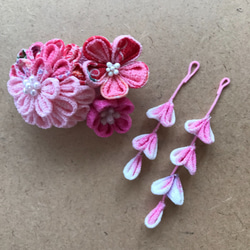 つまみ細工の２wayクリップ髪飾り　ピンク系小花3種 3枚目の画像