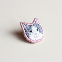 ねこフェイス 刺繍ブローチ 3枚目の画像