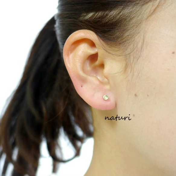 【noix】sv925 peridot pierce with pearl catch (1pc) 第3張的照片