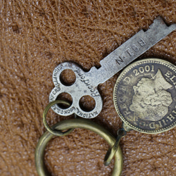 復古鑰匙和英國硬幣鑰匙圈 第5張的照片