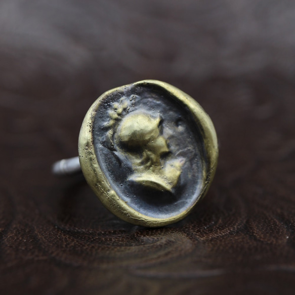 由 100 年曆史郵票製成的頂級銀戒指 第4張的照片