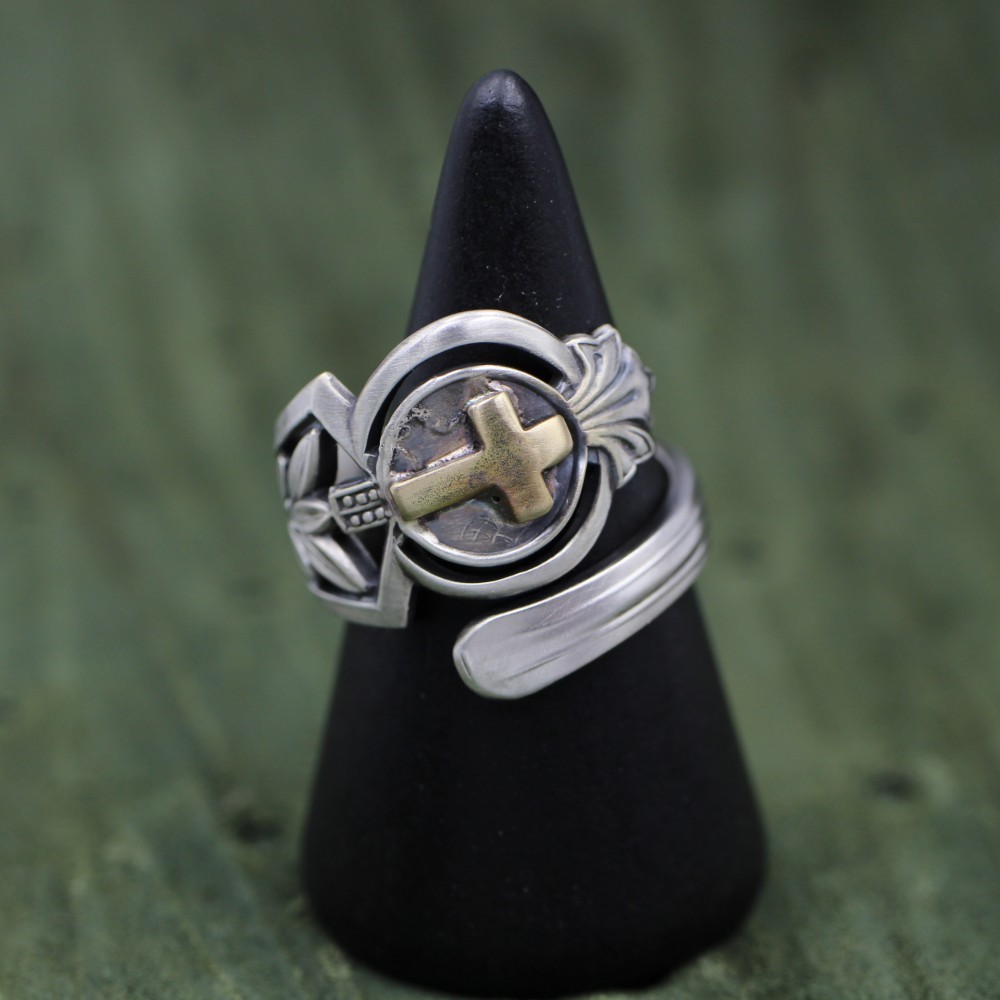 くすんだ十字架｜シルバー｜スプーンリング｜真鍮｜月桂樹｜植物｜ほの暗い｜退廃的｜大人カジュアル｜男性向け｜大きいサイズ