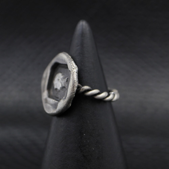 銀色封蠟戒指 | 北歐古董 | 銀戒指 | 封蠟 | 封印章 | 獨特 | 高貴 | 優雅 | 優雅 | 獨一無二 | 扭紋 第4張的照片