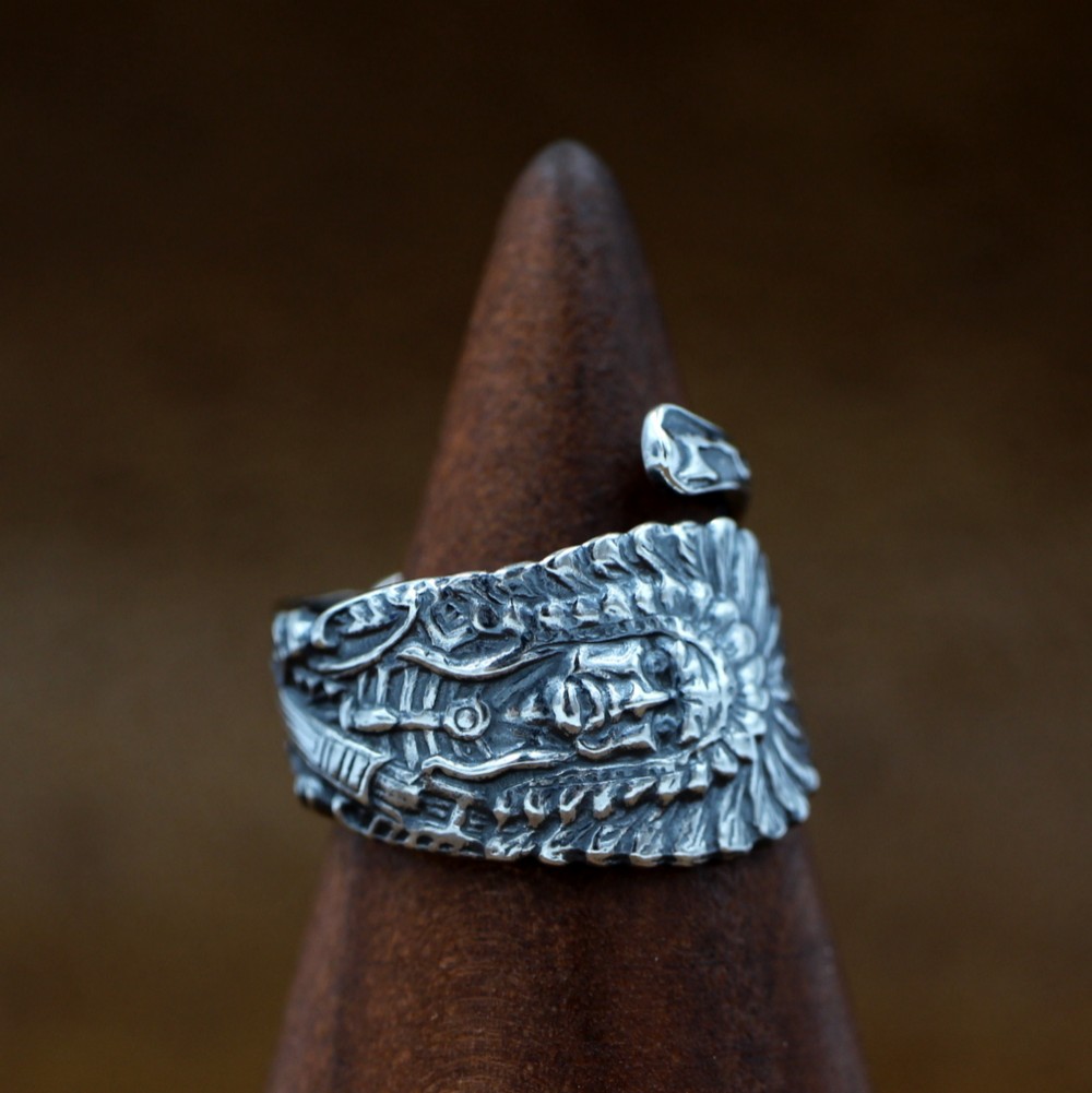 密林の隕石 : Nautilus Art Jewelry (ノーチラス アート ジュエリー)