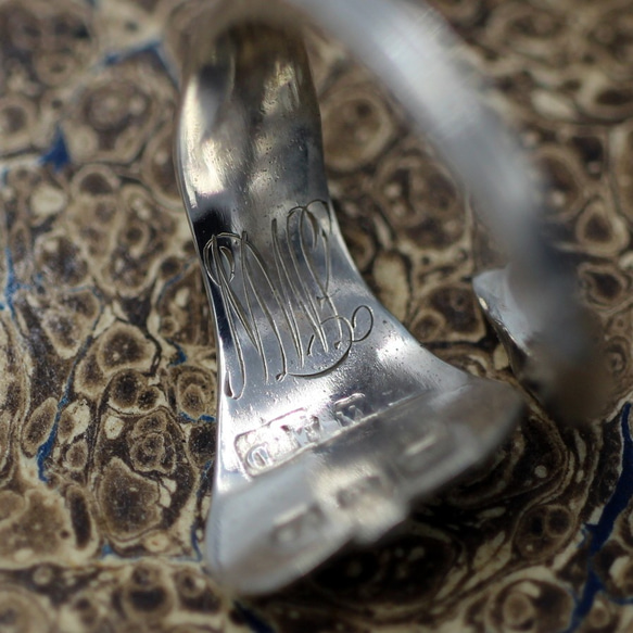 ブリティッシュ好きに｜王冠と先端をツイスト加工した銀製の指輪｜ヴィンテージ｜シルバー｜スプーンリング 7枚目の画像