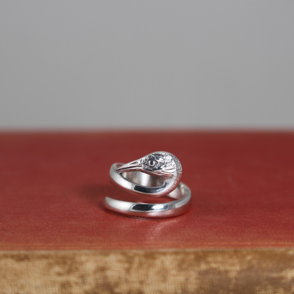 鶴｜ヴィンテージ｜シルバー｜スプーンリング｜和風アクセサリー｜和モダン｜動物｜鳥｜昔話｜童話｜寓話｜恩返し｜和服｜和装