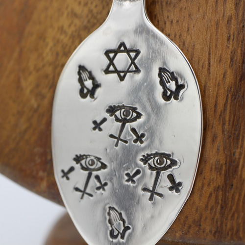 ペンタグラム彫刻のゴシックリング 【公式通販】