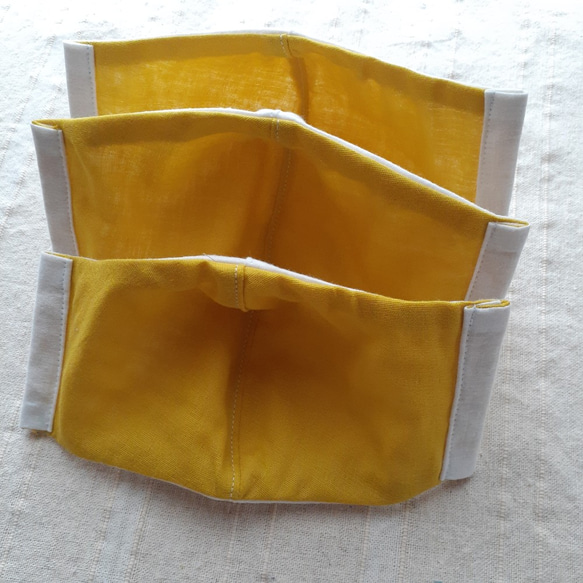 【大人用】 立体マスク シンプル白×黄色 2枚目の画像