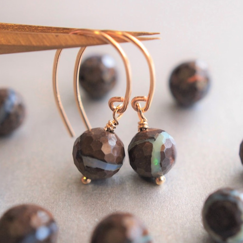 ☆数量限定販売☆希少石 ボルダーオパール AAA 14kgf 珈琲色のピアス