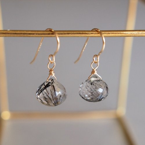 14kgf ブラックトルマリンinクォーツ（水晶） 黒羽色の天然石ピアス