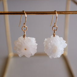 14kgf 希少石 ソーラークォーツ 卯の花色の天然石ピアス（イヤリング