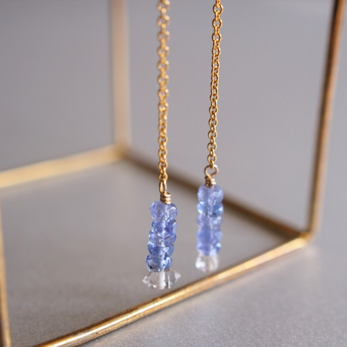 14kgf タンザナイトとハーキマーダイヤモンド 紅碧色の天然石ピアス