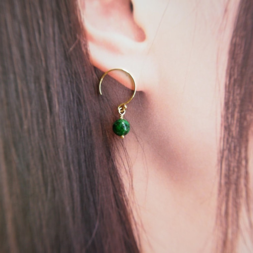 14kgf 希少☆濃緑 天然本翡翠（ヒスイ）AAA 柚葉色のピアス ピアス