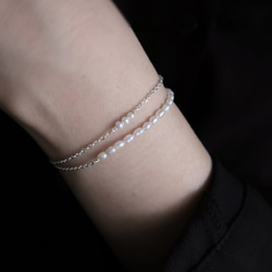 925純銀 微光 半弧形米粒珍珠 手鍊 第2張的照片