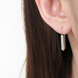 925純銀 波光 輕耳飾 耳環 (不對稱一對) 第4張的照片