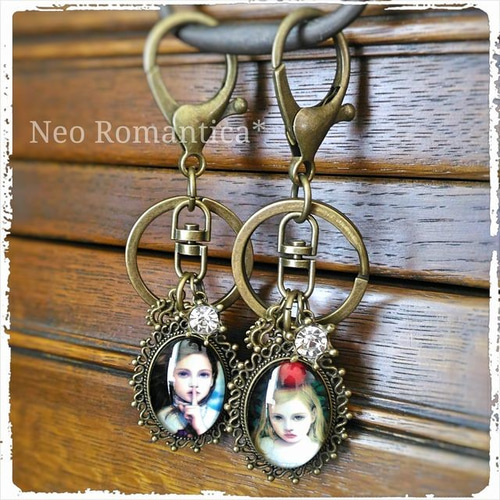 可愛い女の子＊林檎＊レトロキーホルダー その他雑貨 Neo Romantica  