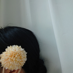 ピンポンマムの髪飾り(乙女色) 7枚目の画像