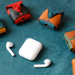 [Cute Best] AirPods 保護套，真皮，無線耳機保護套，5 種顏色可供選擇 第3張的照片