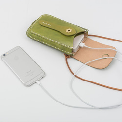 新商品！本革のiPhoneケース・スマホレザーショルダーバッグ 肩掛け・斜め掛けの2Way 6枚目の画像