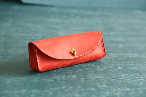 真皮手工製作筆盒、鉛筆盒、禮物、三角形、全手工縫製 第1張的照片