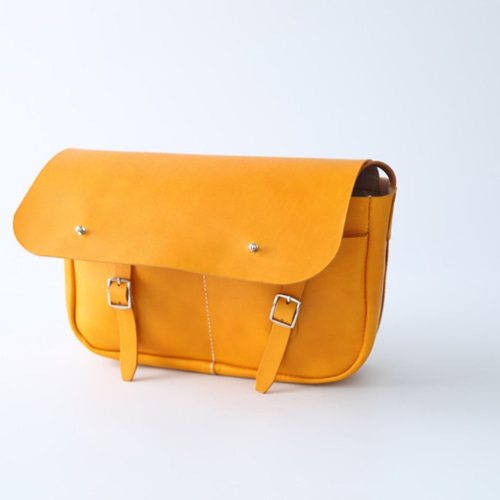 本革手作りのクラシックメッセンジャーバッグショルダーバッグ