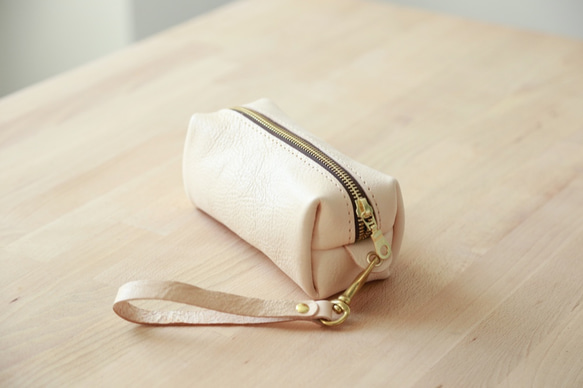 【柔らかいヌメ革】本革手作りペンケース ファスナー筆箱 プレゼント 化粧ポーチ 1枚目の画像