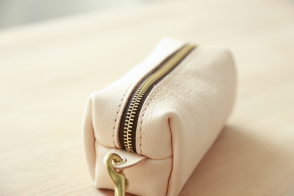 【柔らかいヌメ革】本革手作りペンケース ファスナー筆箱 プレゼント 化粧ポーチ 3枚目の画像