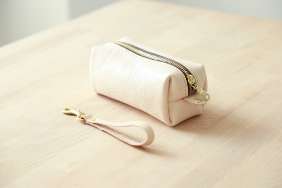 【柔らかいヌメ革】本革手作りペンケース ファスナー筆箱 プレゼント 化粧ポーチ 6枚目の画像