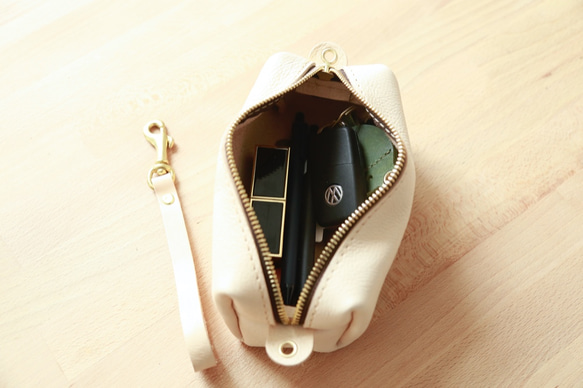 【柔らかいヌメ革】本革手作りペンケース ファスナー筆箱 プレゼント 化粧ポーチ 8枚目の画像